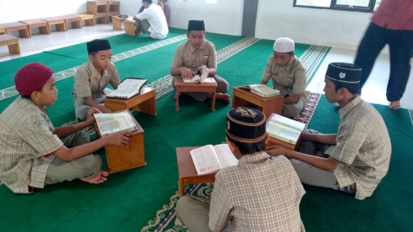SMP SMA Al-Quran Wahdah Islamiyah Cibinong Bogor Buka Pendaftaran Siswa Baru