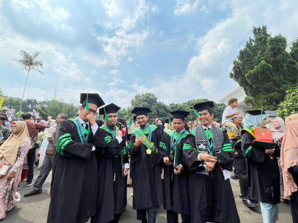 5 Alumni Program Pendidikan Kaderisasi Ulama DDII, Ikut Wisuda ke 78 UIKA Bogor