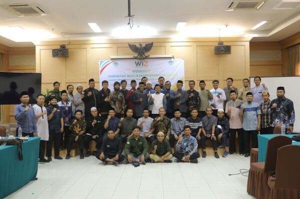 Dwi Zulfitra Integrasi Humas dan Media Kunci Kepercayaan Publik Lembaga