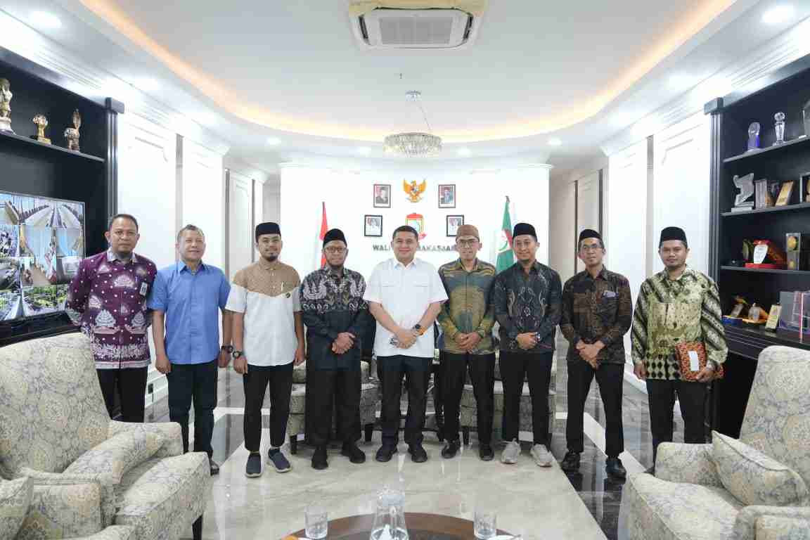 Sisipkan gambar ...