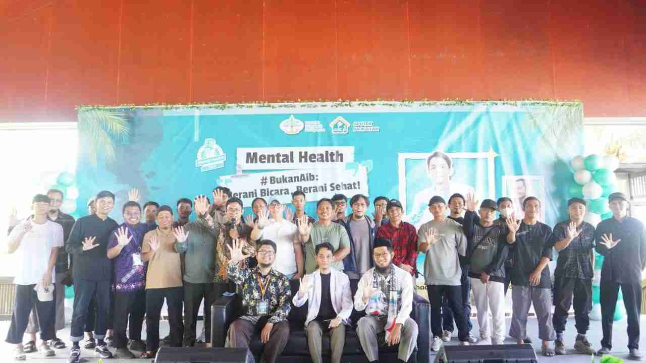 Sisipkan gambar ...