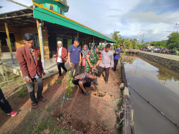 ARM HA-IPB Kalsel Tanam Pohon DI Kabupaten Banjar, Guna Kesiapsiagaan dan Imitgasi Banjir
